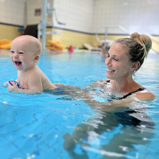 Blubbi Babyschwimmen Teaserbild Startseite