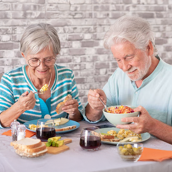 VFH: Eiweiß im Alter - Warum es für die Gesundheit entscheidend ist